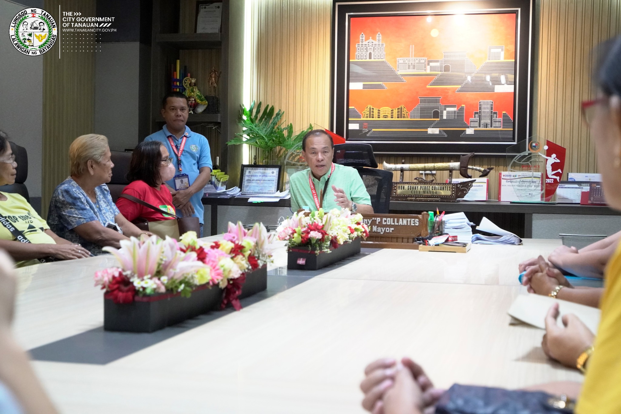 tulong pinansyal , Mayor Sonny